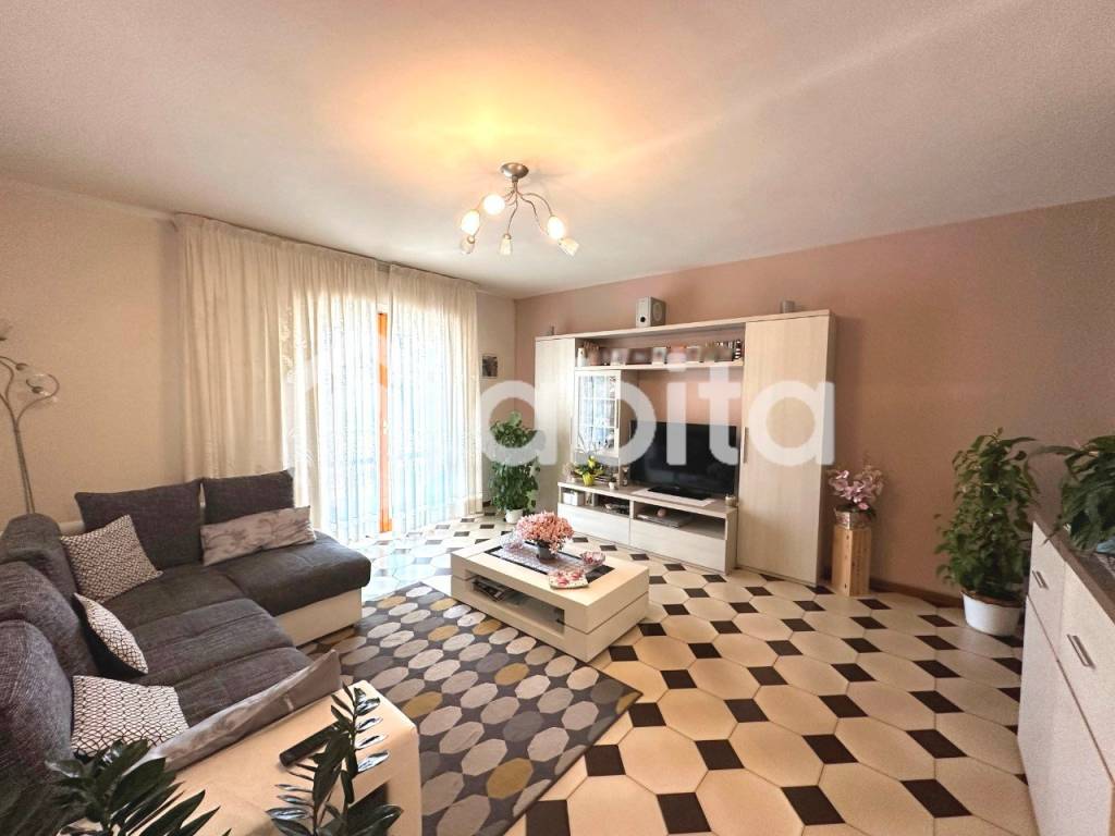 appartamento in vendita a Figline e Incisa Valdarno in zona Figline Valdarno