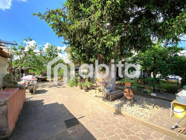 casa indipendente a Figline e Incisa Valdarno in zona Figline Valdarno