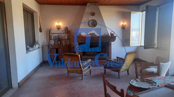 casa indipendente a Figline e Incisa Valdarno in zona Incisa in Val d'Arno