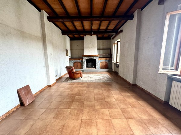 appartamento in vendita a Figline e Incisa Valdarno in zona Figline Valdarno