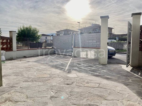casa indipendente in vendita a Figline e Incisa Valdarno