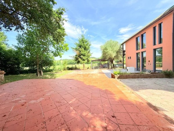 casa indipendente a Figline e Incisa Valdarno in zona Figline Valdarno