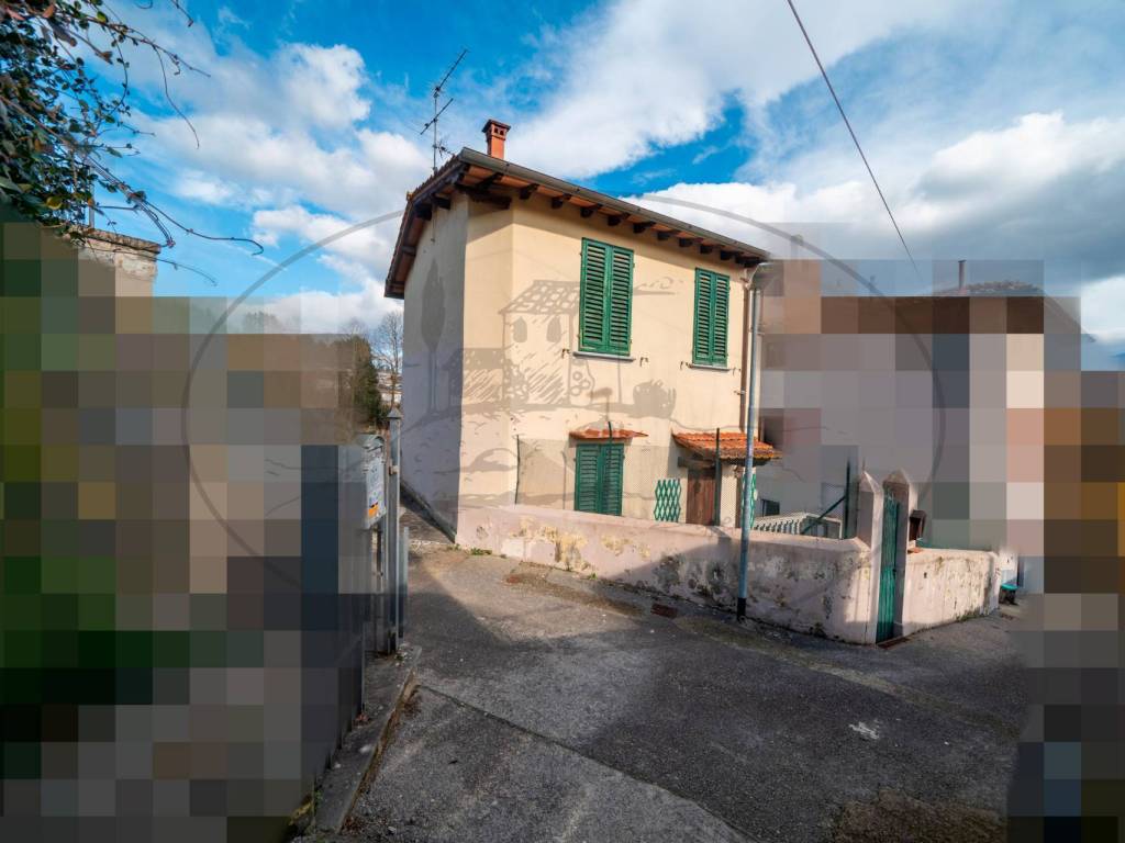 casa indipendente a Figline e Incisa Valdarno in zona Incisa in Val d'Arno