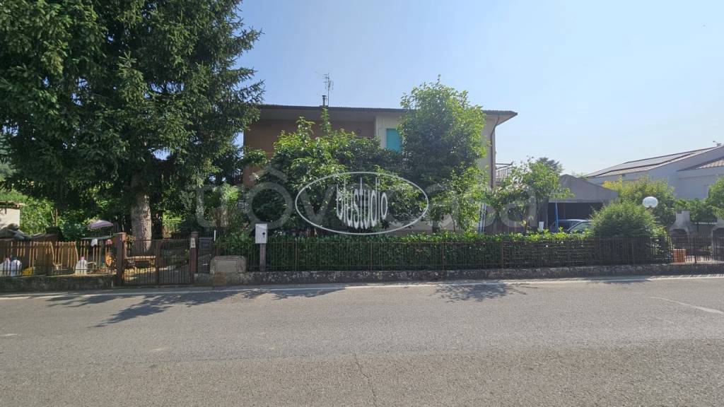 casa indipendente in vendita a Figline e Incisa Valdarno