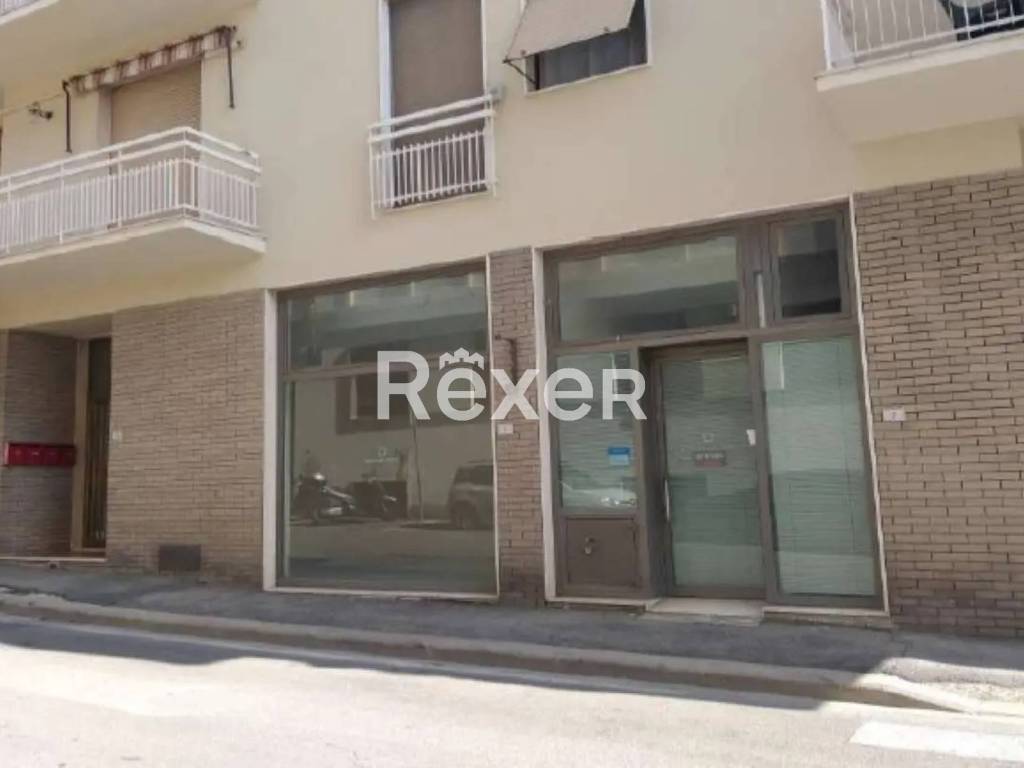 ufficio in vendita a Figline e Incisa Valdarno in zona Figline Valdarno