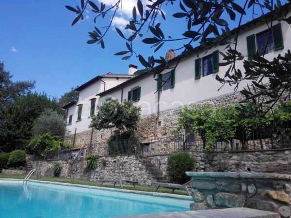 appartamento in vendita a Figline e Incisa Valdarno in zona Figline Valdarno