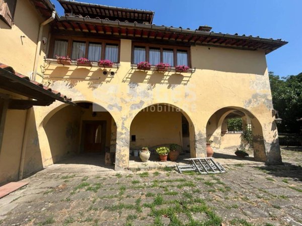 casa indipendente in vendita a Figline e Incisa Valdarno in zona Gaville