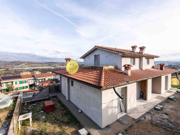appartamento in vendita a Figline e Incisa Valdarno in zona Incisa in Val d'Arno