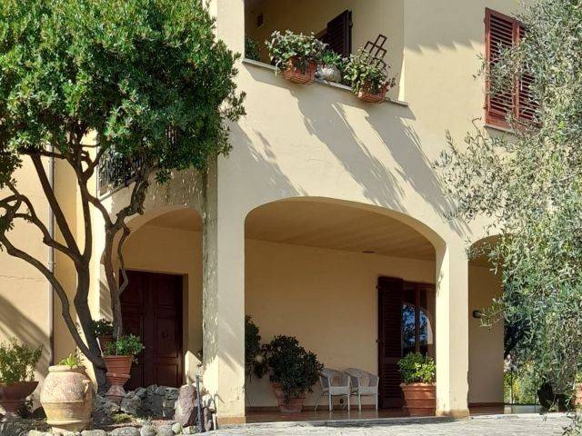 casa indipendente in vendita a Figline e Incisa Valdarno in zona Loppiano