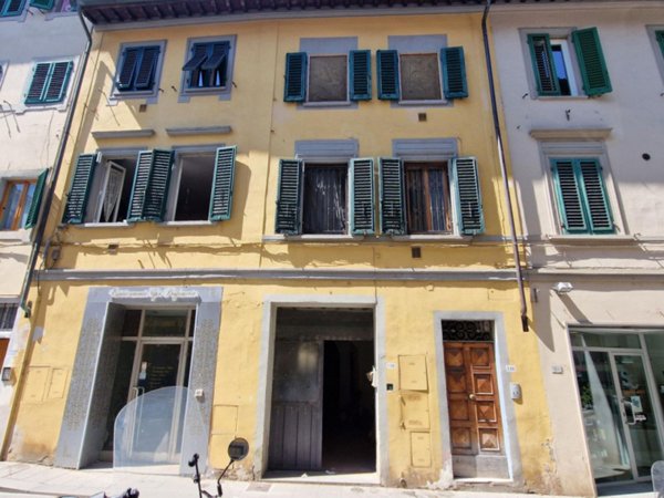 locale commerciale in vendita a Figline e Incisa Valdarno in zona Cesto