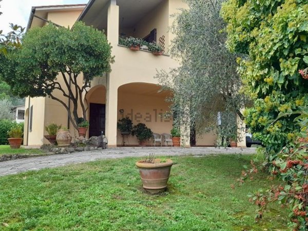 appartamento in vendita a Figline e Incisa Valdarno in zona Figline Valdarno