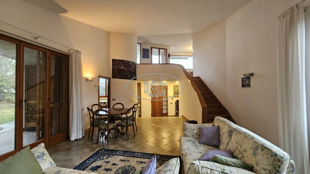 casa indipendente in vendita a Figline e Incisa Valdarno