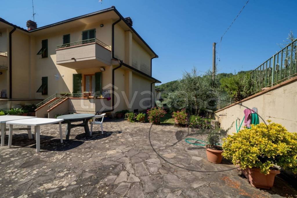 casa indipendente a Figline e Incisa Valdarno in zona Ponte agli Stolli
