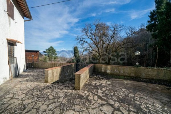 casa indipendente in vendita a Figline e Incisa Valdarno in zona Loppiano