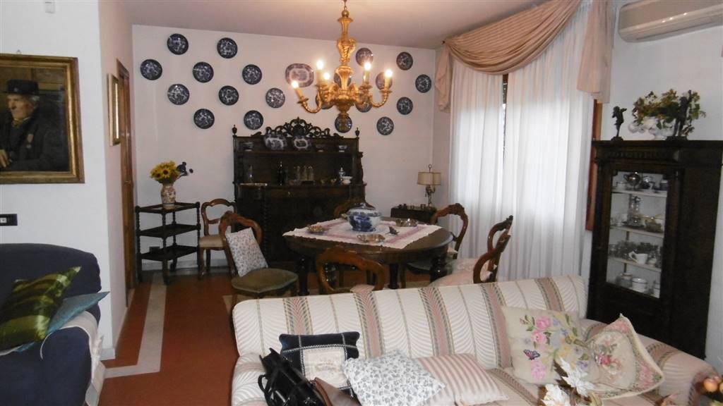 casa indipendente a Figline e Incisa Valdarno in zona Figline Valdarno