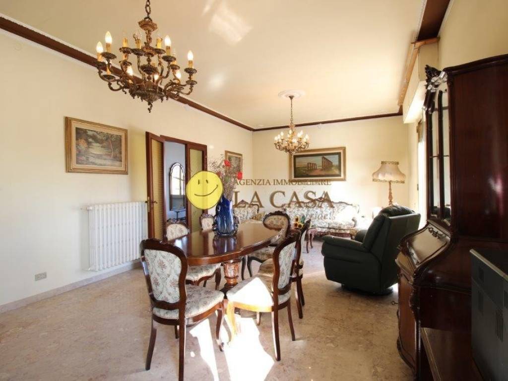 appartamento in vendita a Figline e Incisa Valdarno in zona Incisa in Val d'Arno