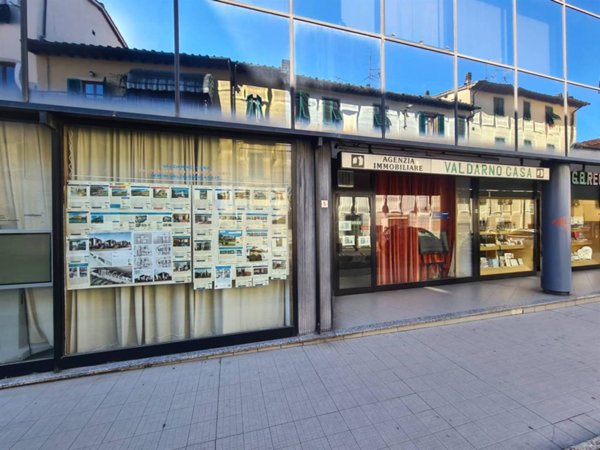 negozio in vendita a Figline e Incisa Valdarno in zona Figline Valdarno