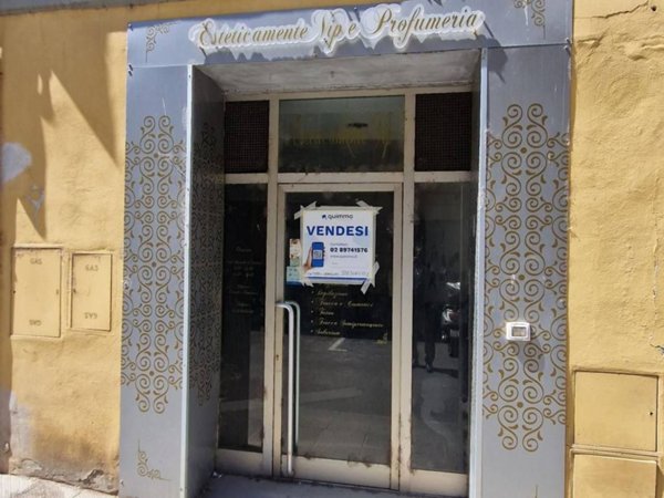 negozio in vendita a Figline e Incisa Valdarno