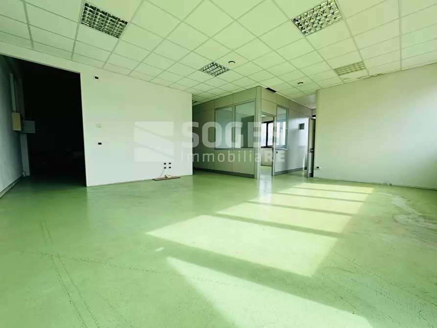 locale commerciale a Figline e Incisa Valdarno in zona Figline Valdarno