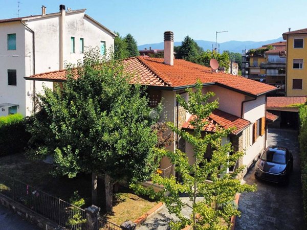 casa indipendente a Figline e Incisa Valdarno in zona Figline Valdarno