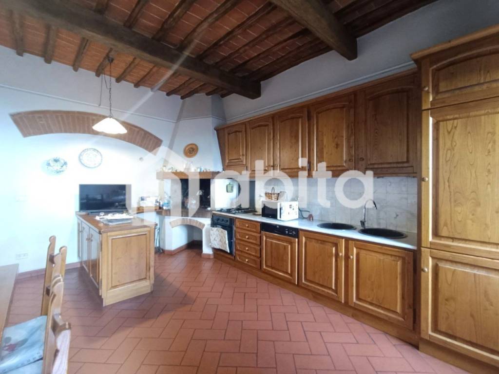 appartamento in vendita a Figline e Incisa Valdarno in zona Figline Valdarno