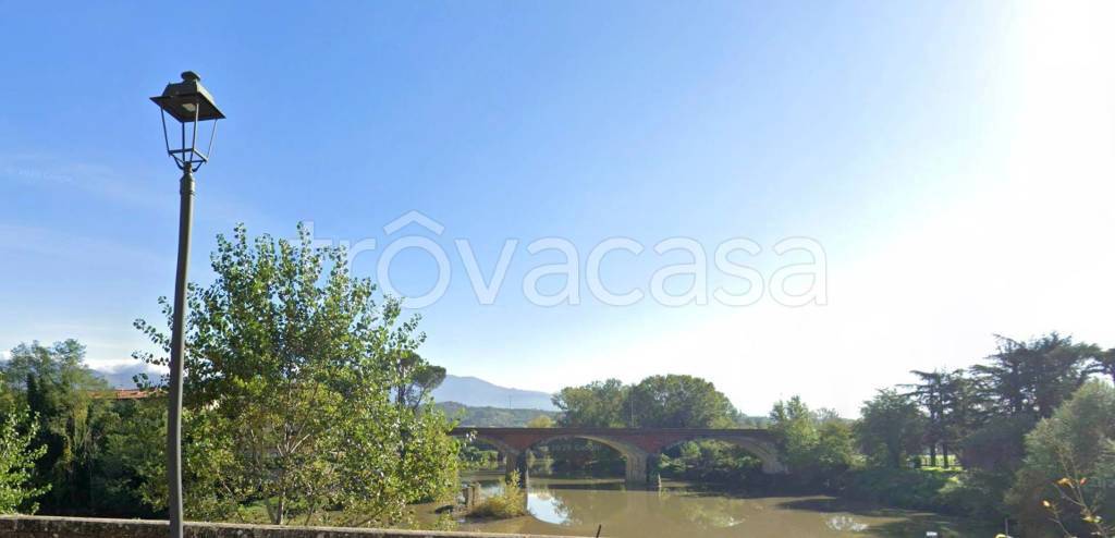 appartamento in vendita a Figline e Incisa Valdarno