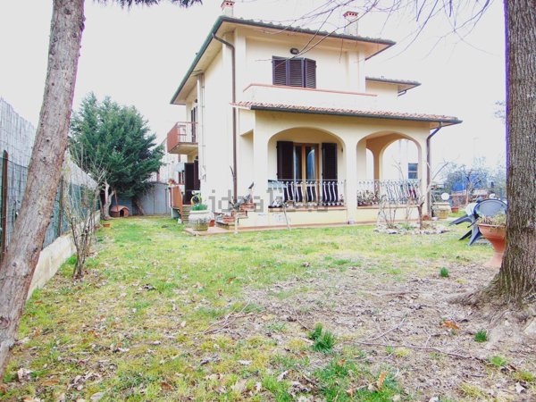 casa indipendente in vendita a Figline e Incisa Valdarno