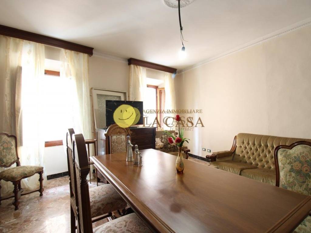 appartamento in vendita a Figline e Incisa Valdarno in zona Incisa in Val d'Arno