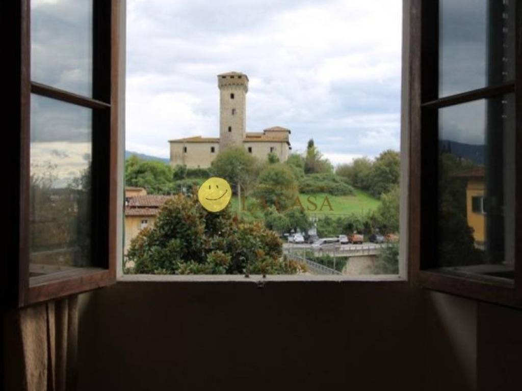 appartamento in vendita a Figline e Incisa Valdarno in zona Incisa in Val d'Arno