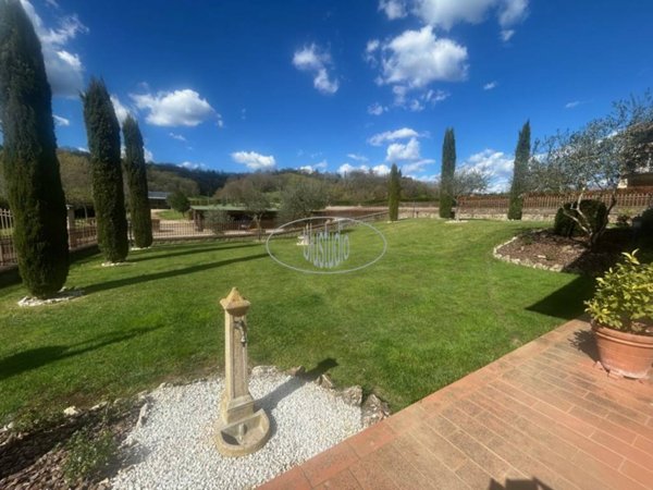 casa indipendente in vendita a Figline e Incisa Valdarno