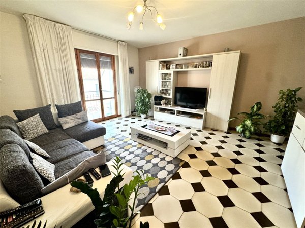 appartamento in vendita a Figline e Incisa Valdarno in zona Figline Valdarno