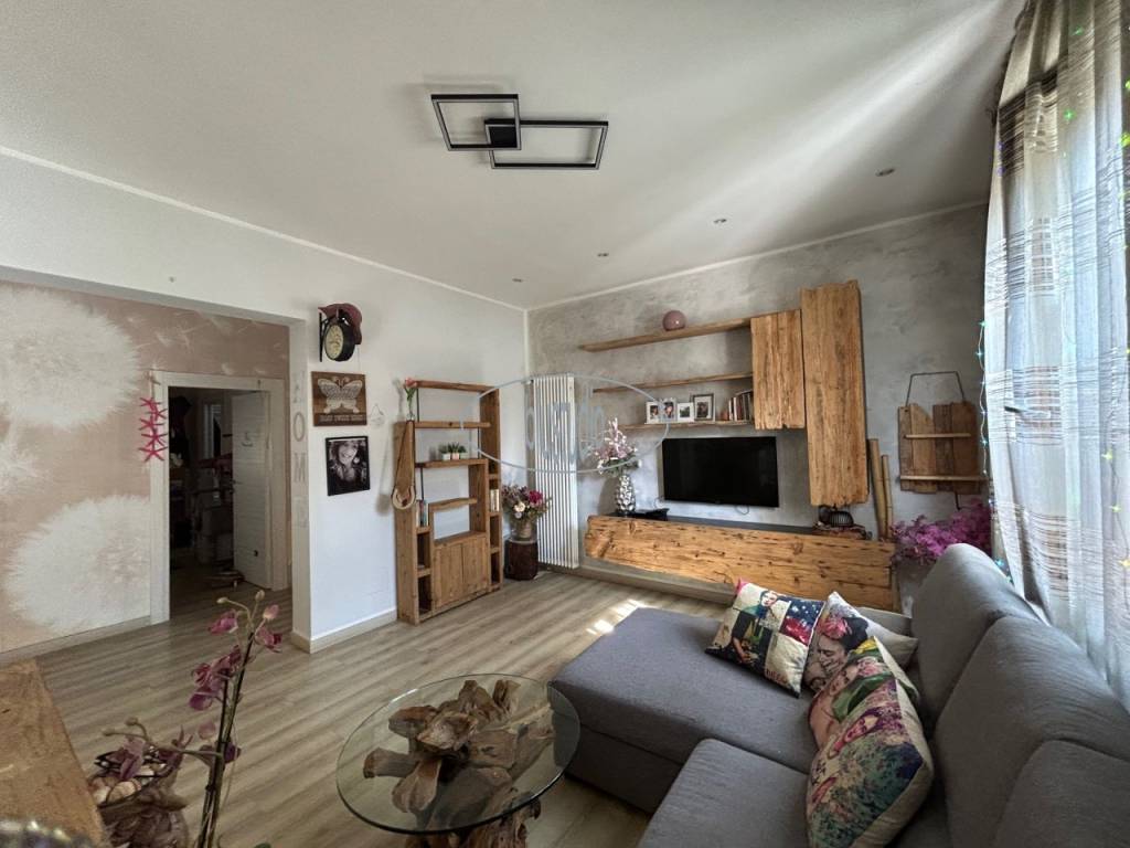 appartamento in vendita a Figline e Incisa Valdarno