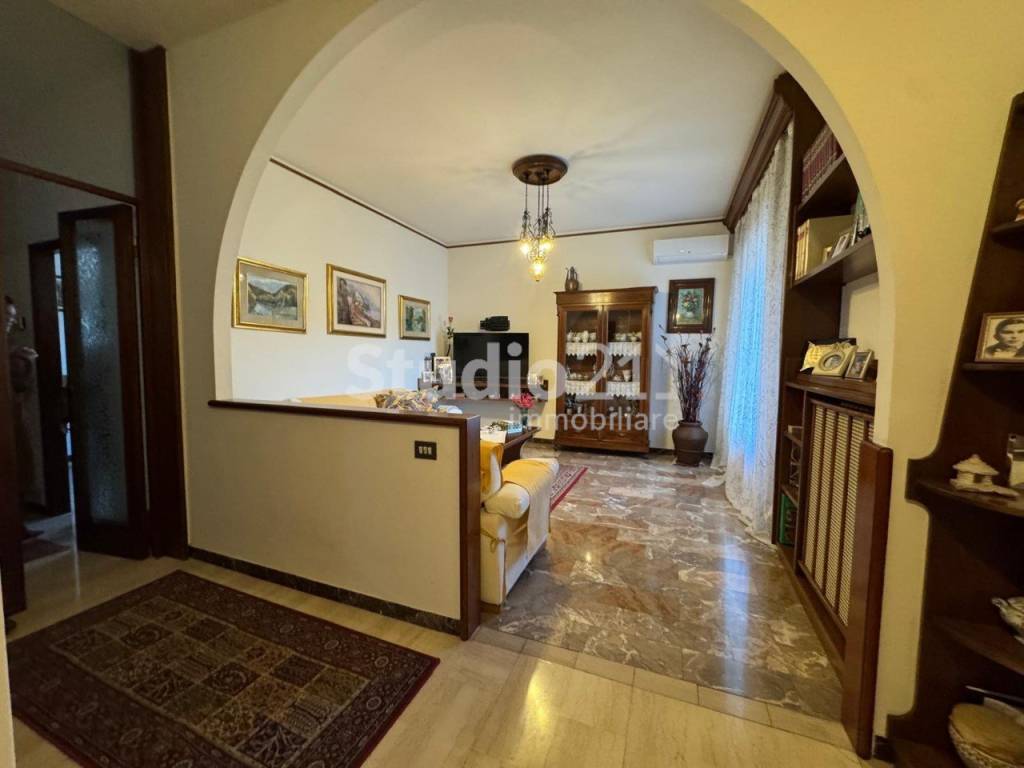 appartamento in vendita a Figline e Incisa Valdarno in zona Figline Valdarno