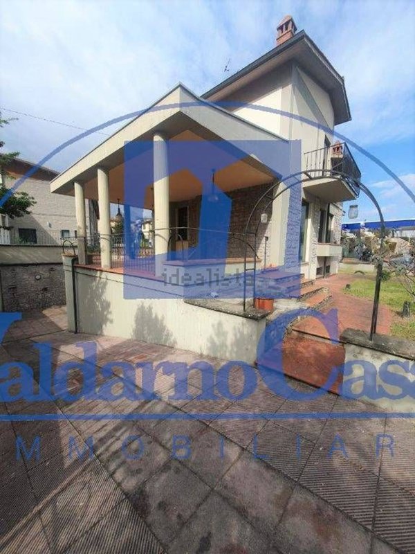 casa indipendente a Figline e Incisa Valdarno in zona Figline Valdarno