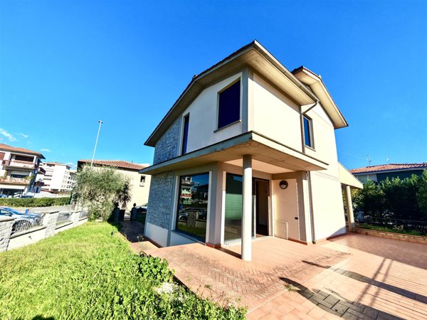 casa indipendente a Figline e Incisa Valdarno in zona Figline Valdarno