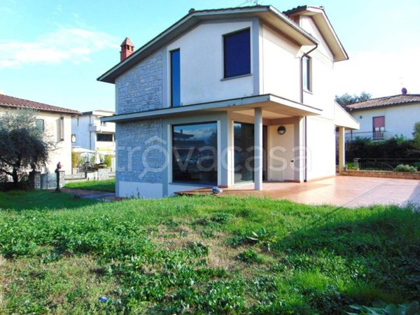 casa indipendente in vendita a Figline e Incisa Valdarno