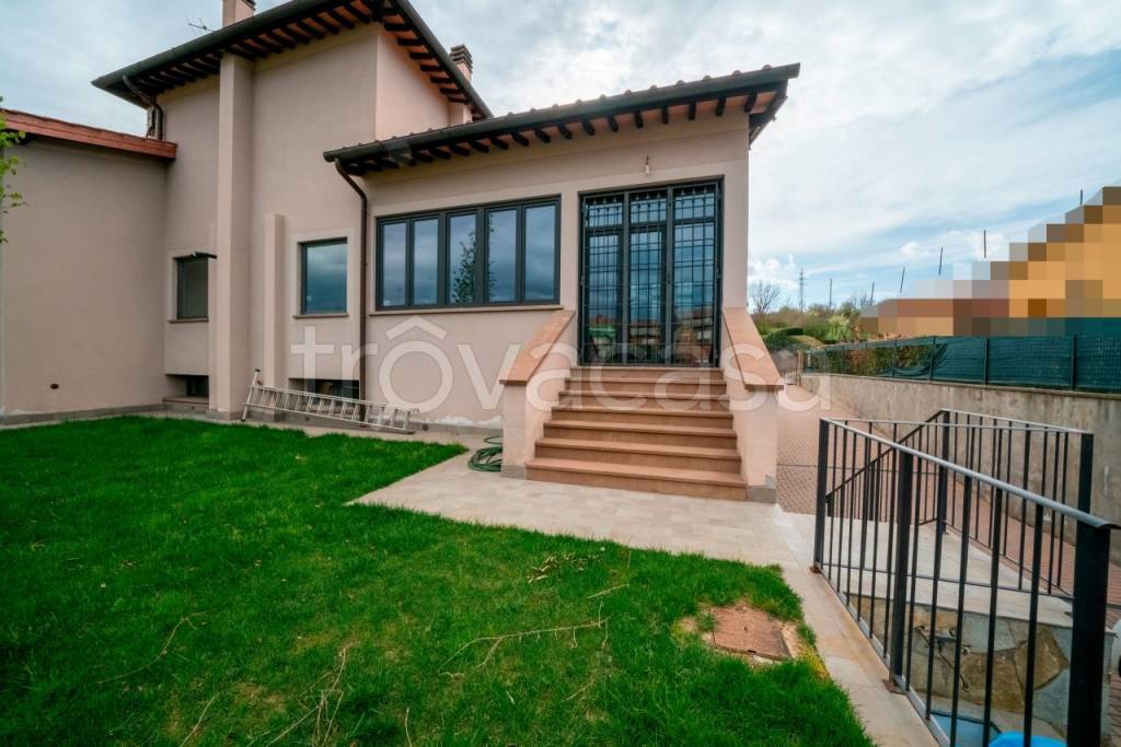 casa indipendente a Figline e Incisa Valdarno in zona Figline Valdarno