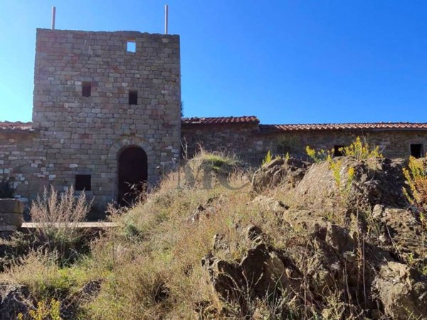 casa indipendente a Figline e Incisa Valdarno in zona Incisa in Val d'Arno