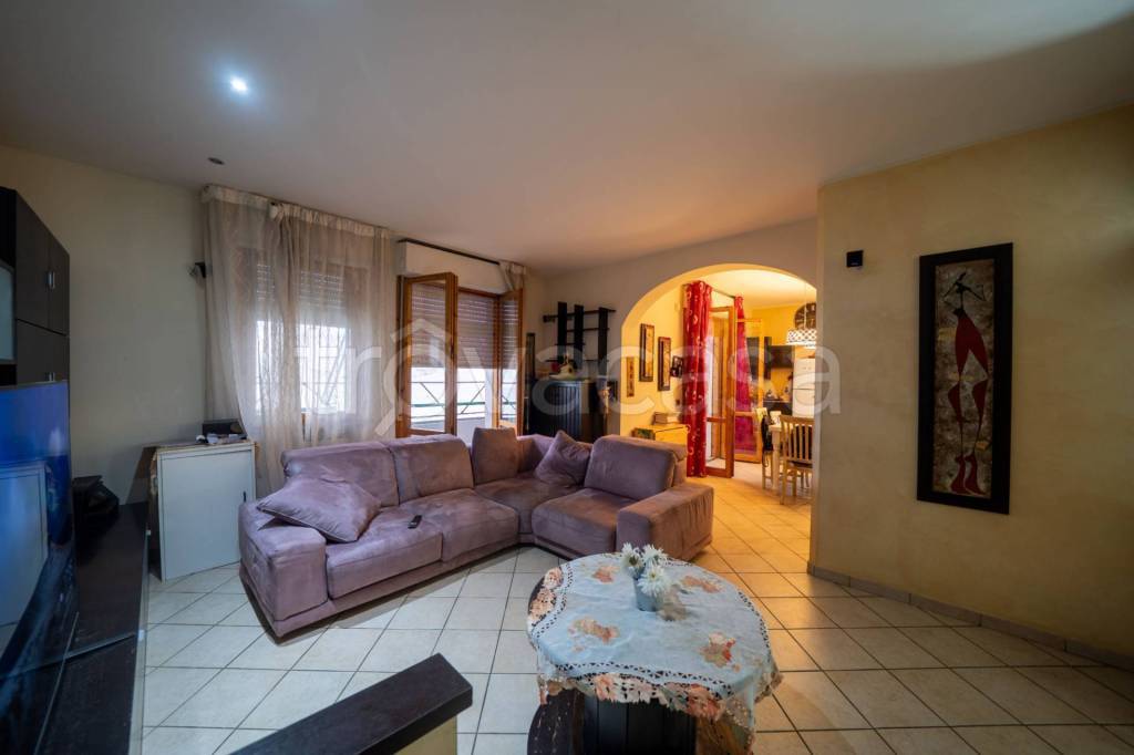 appartamento in vendita a Figline e Incisa Valdarno in zona Figline Valdarno