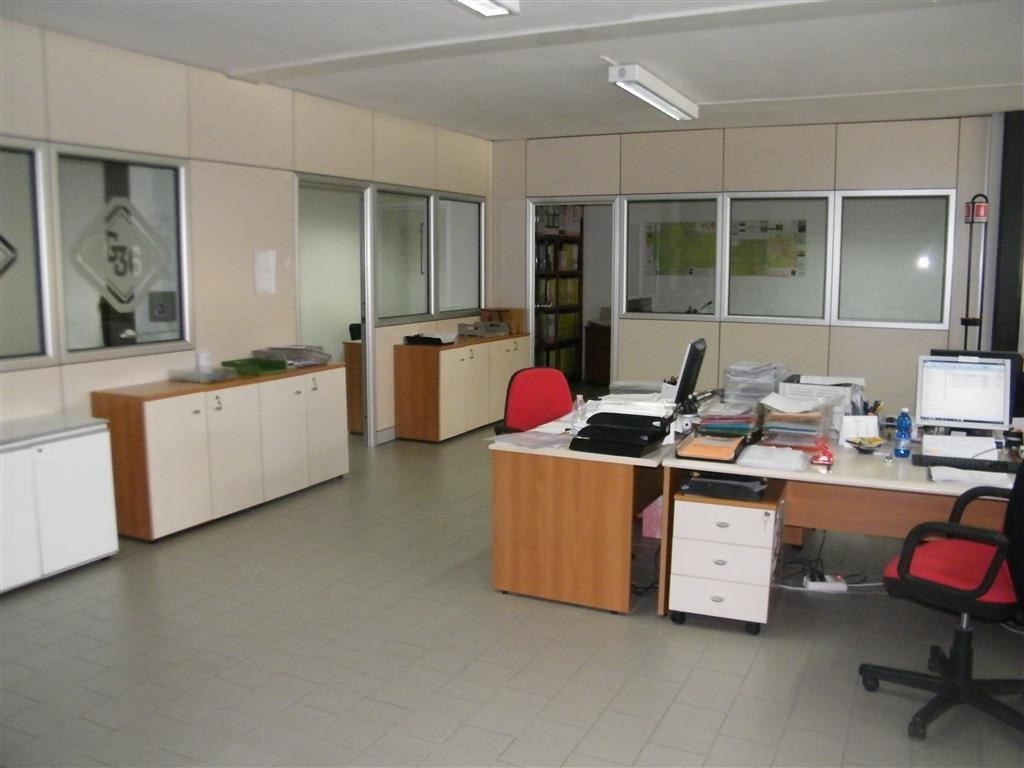 locale commerciale in vendita a Figline e Incisa Valdarno