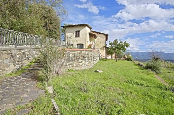 casa indipendente a Figline e Incisa Valdarno in zona Incisa in Val d'Arno