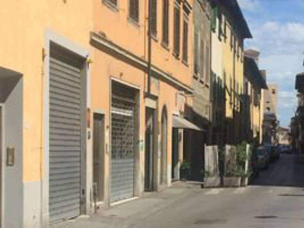 negozio in vendita a Figline e Incisa Valdarno in zona Figline Valdarno