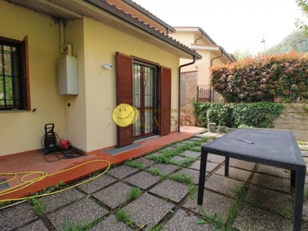 casa indipendente a Figline e Incisa Valdarno in zona Incisa in Val d'Arno