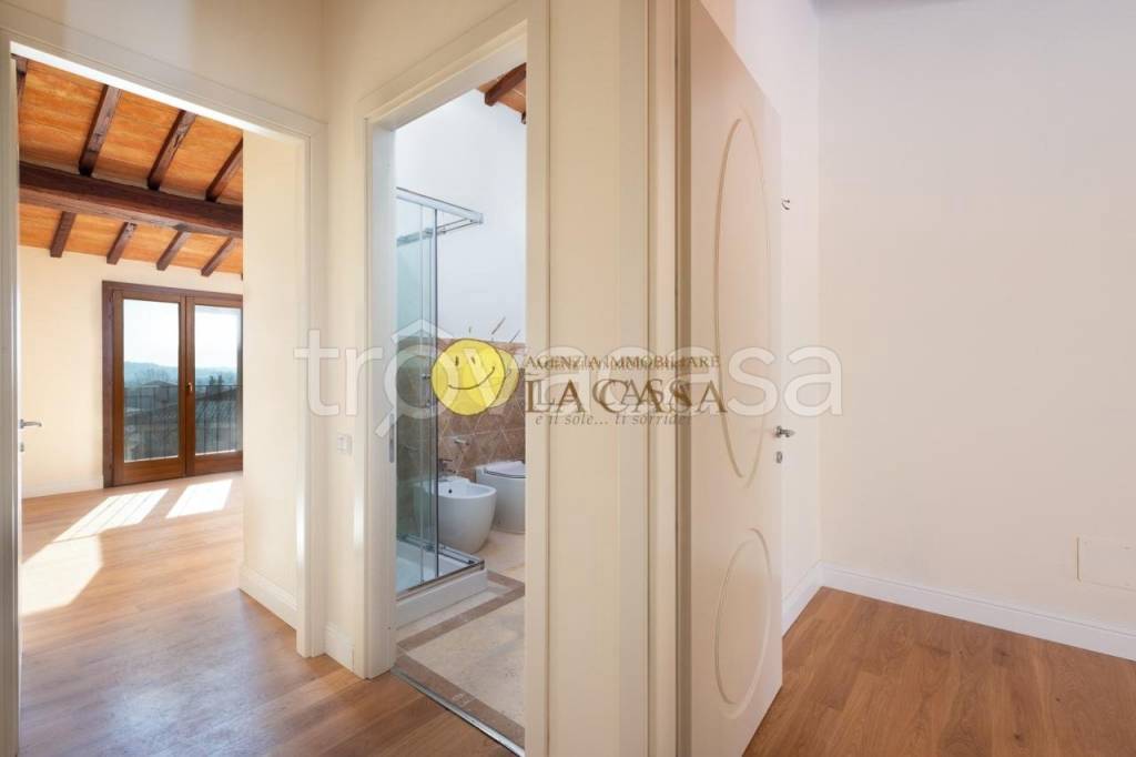 casa indipendente in vendita a Figline e Incisa Valdarno