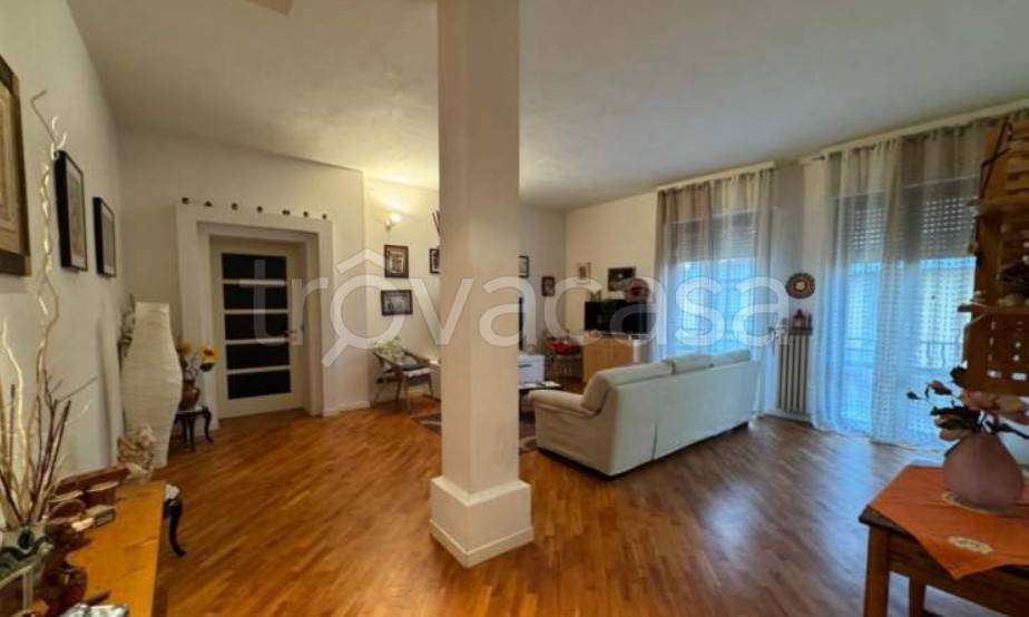 appartamento in vendita a Figline e Incisa Valdarno