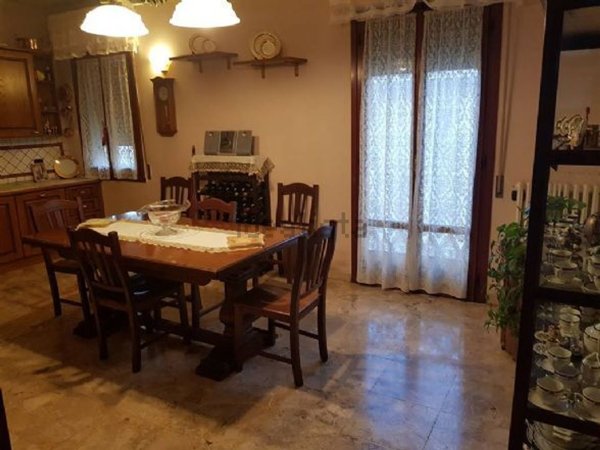 appartamento in vendita a Figline e Incisa Valdarno in zona Incisa in Val d'Arno