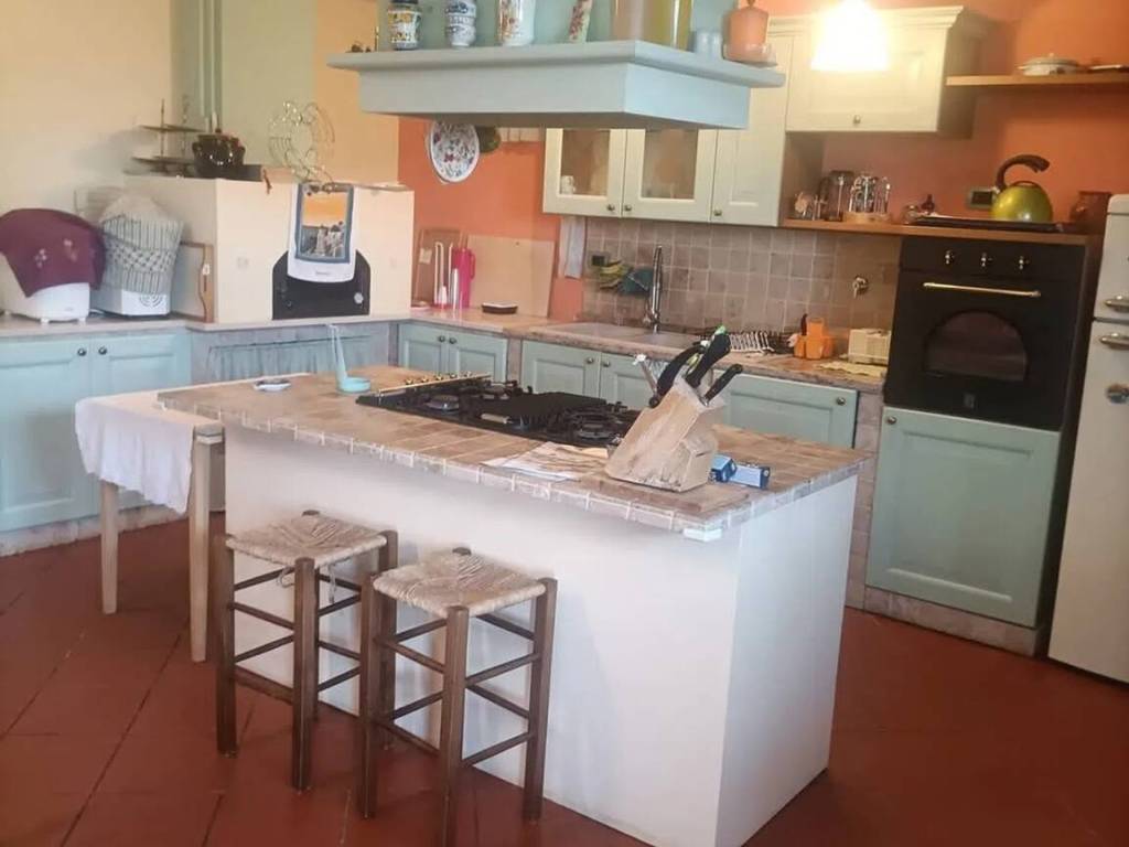 casa indipendente a Figline e Incisa Valdarno in zona Figline Valdarno