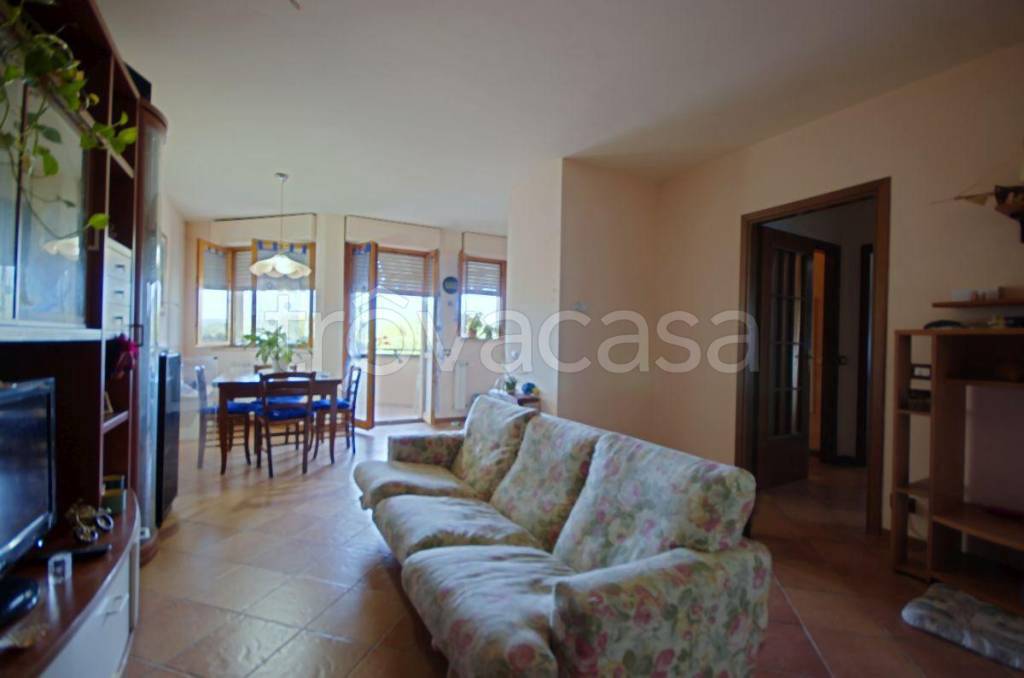 appartamento in vendita a Figline e Incisa Valdarno in zona Figline Valdarno