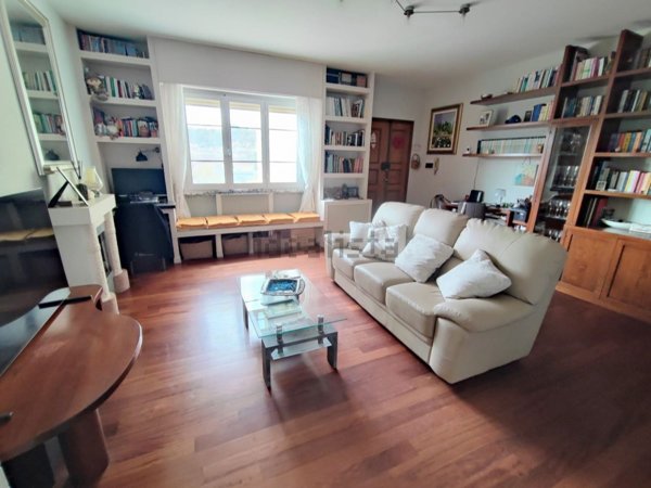 appartamento in vendita a Figline e Incisa Valdarno in zona Figline Valdarno