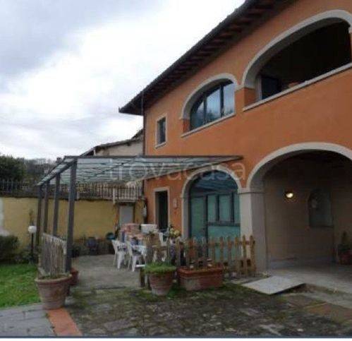 appartamento in vendita a Figline e Incisa Valdarno